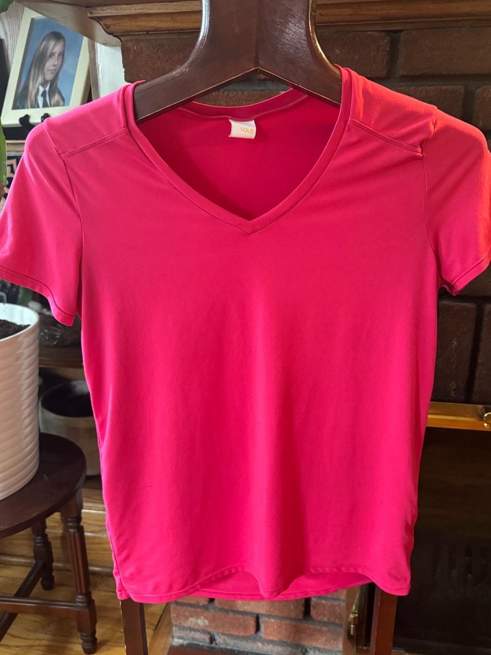 LOLE Women's V-Neck Active Top - Bright Pink size M true size